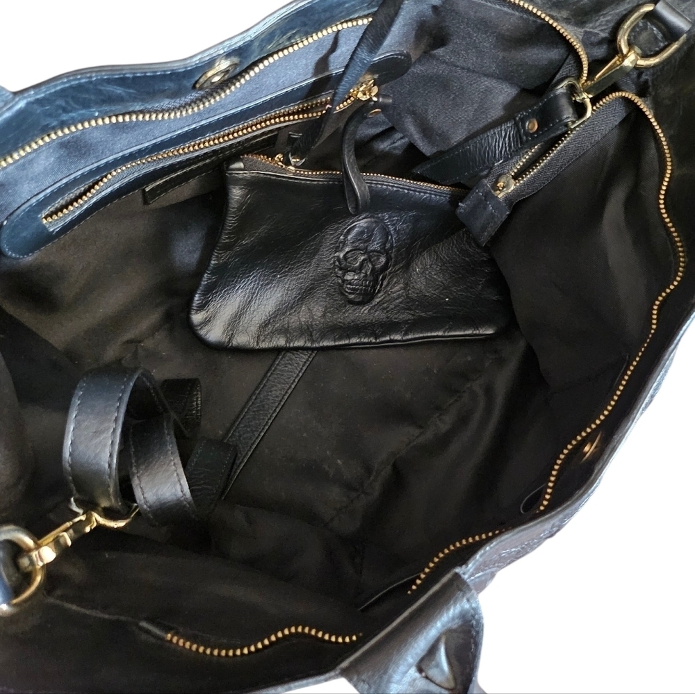 Black 100% Leather Skull Embossed Tote Made In Italy - Picture 15 of 16